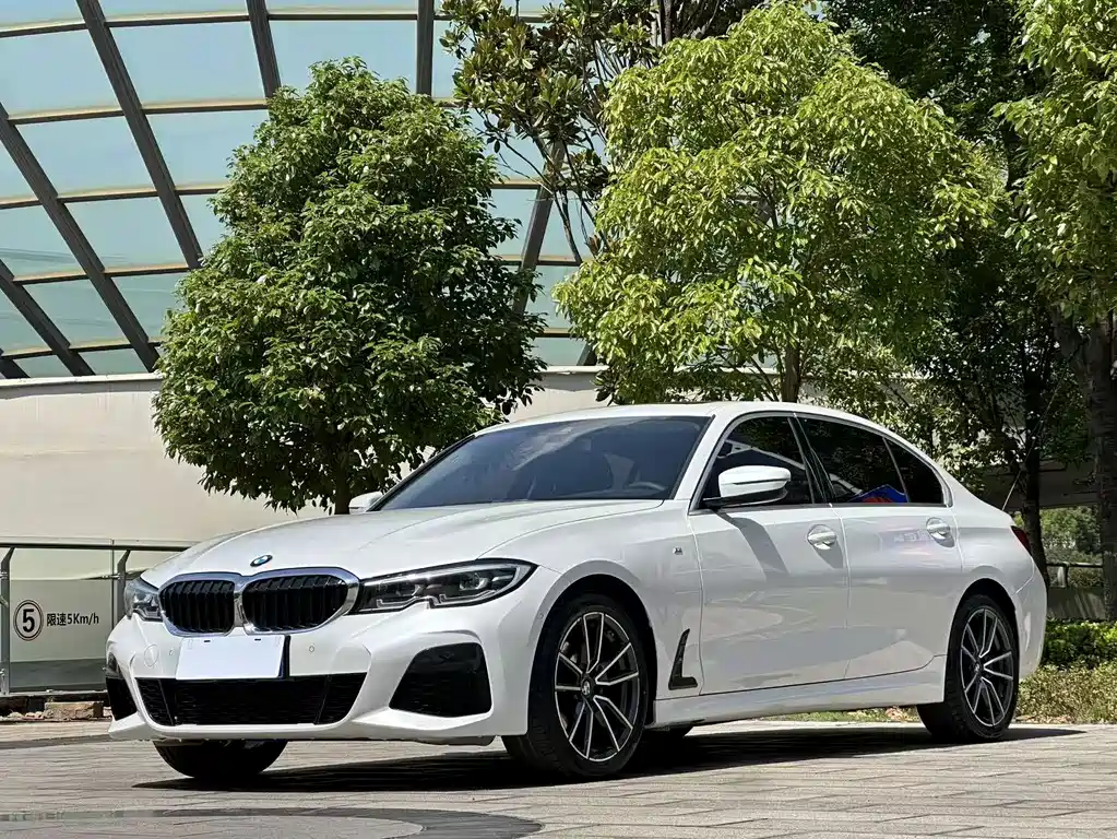 BMW 3 Series 2021