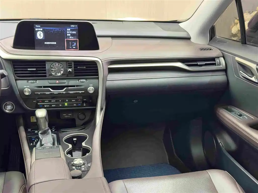 Lexus RX 2020 — фото 18