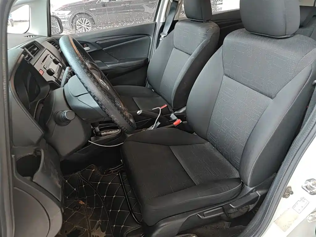 Honda Fit 2017 — фото 15