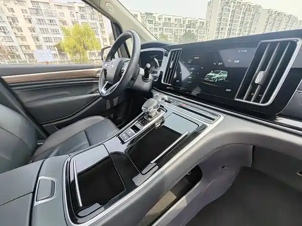 GAC Trumpchi M8 2021