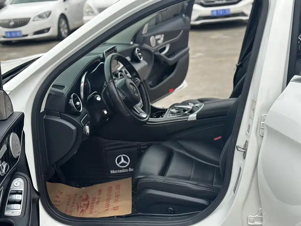 Mercedes-Benz C-Class 2018 — фото 6