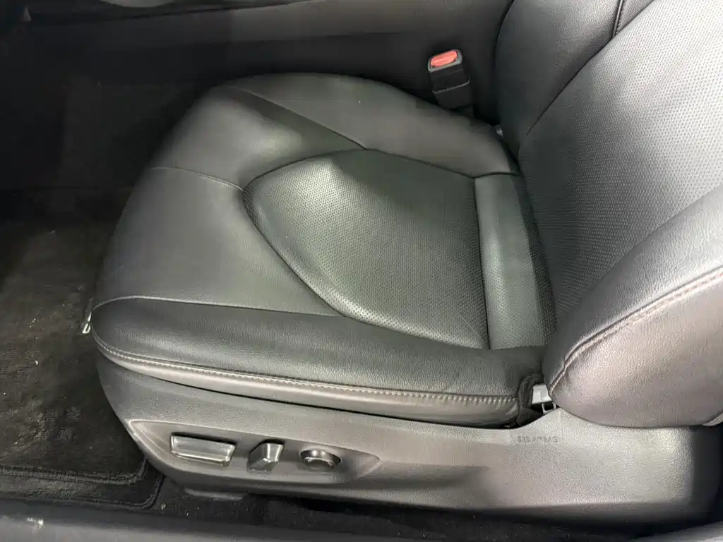 Toyota Camry 2021 — фото 10