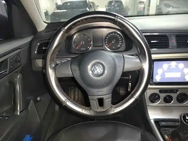 Volkswagen Lavida 2014