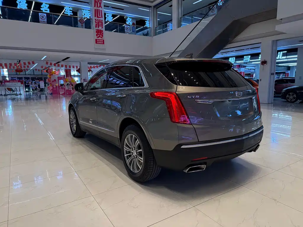 Cadillac XT5 2019 — фото 3