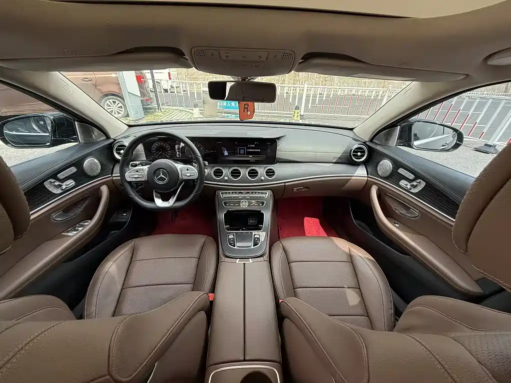 Mercedes-Benz E-Class 2020 — фото 10