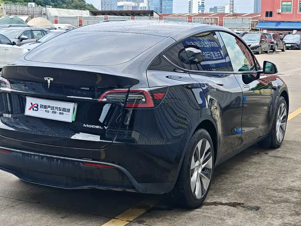 Tesla Model Y 2022 — фото 7