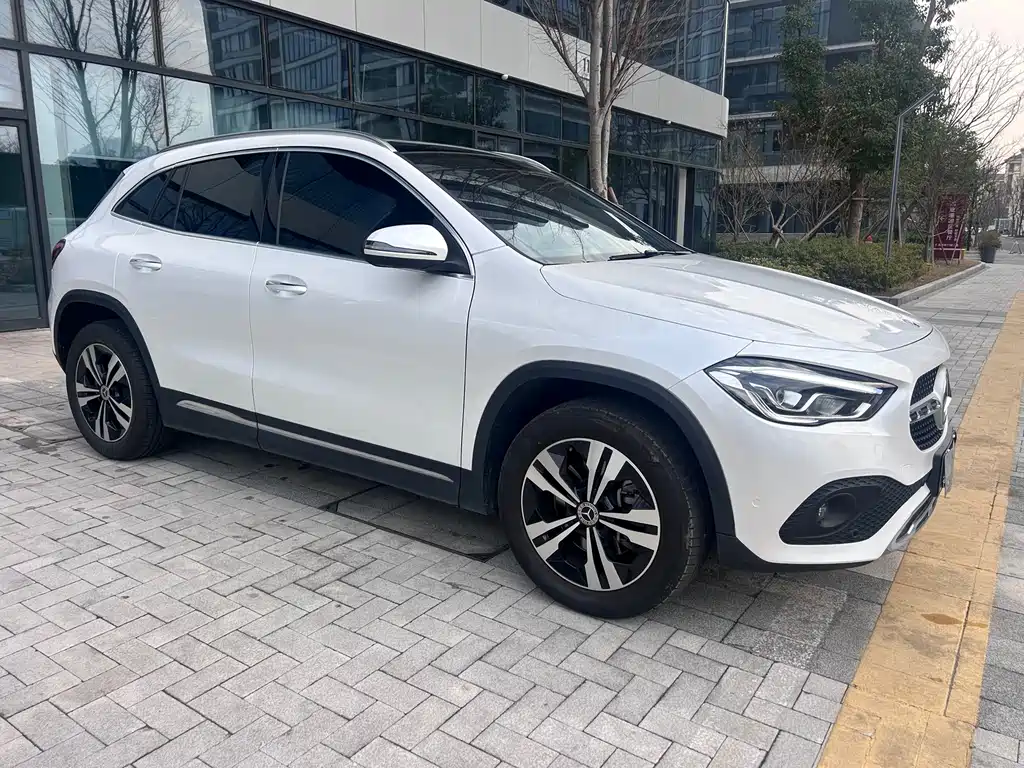 Mercedes-Benz GLA 2023 — фото 2