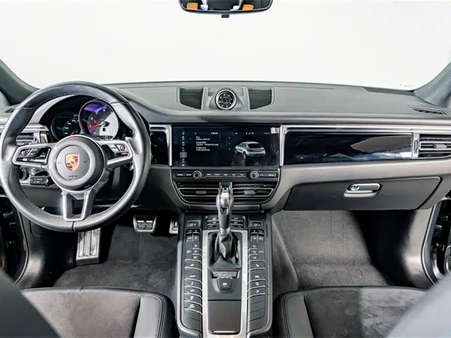 Porsche Macan 2021 — фото 12