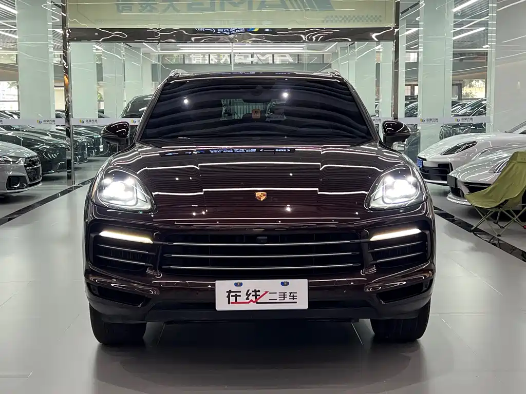 Porsche Cayenne 2019 — фото 2