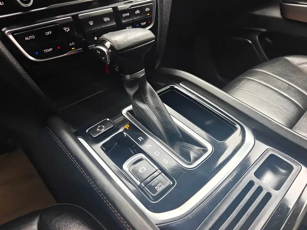GAC Motor Trumpchi GS8 2018 — фото 11