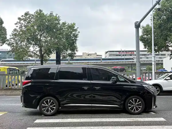 GAC Trumpchi M8 2022