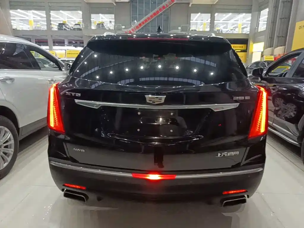 Cadillac XT5 2019 — фото 6