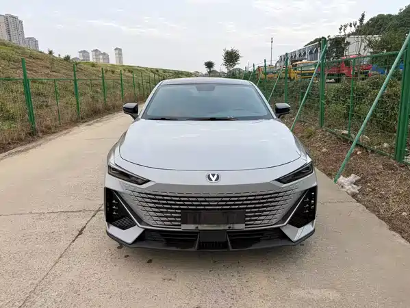 Changan UNI-V 2022