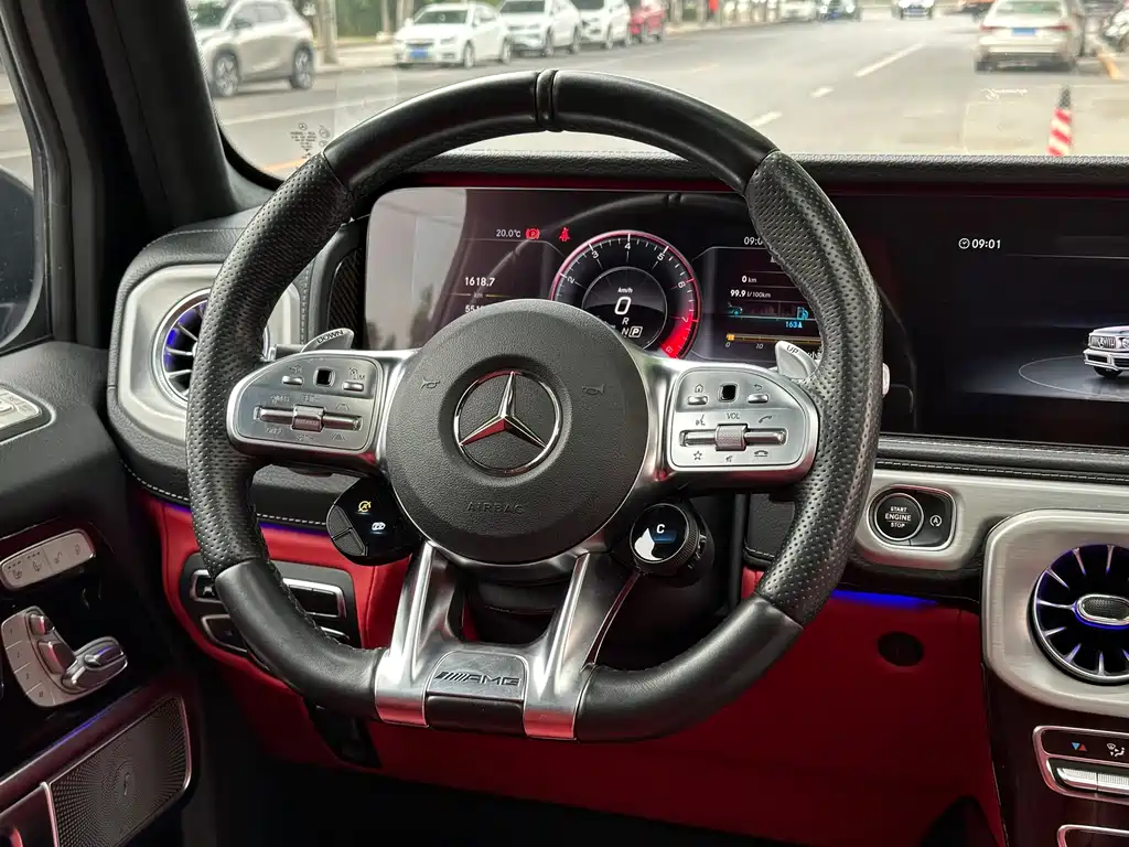 Mercedes-Benz G-Class 2019 — фото 15