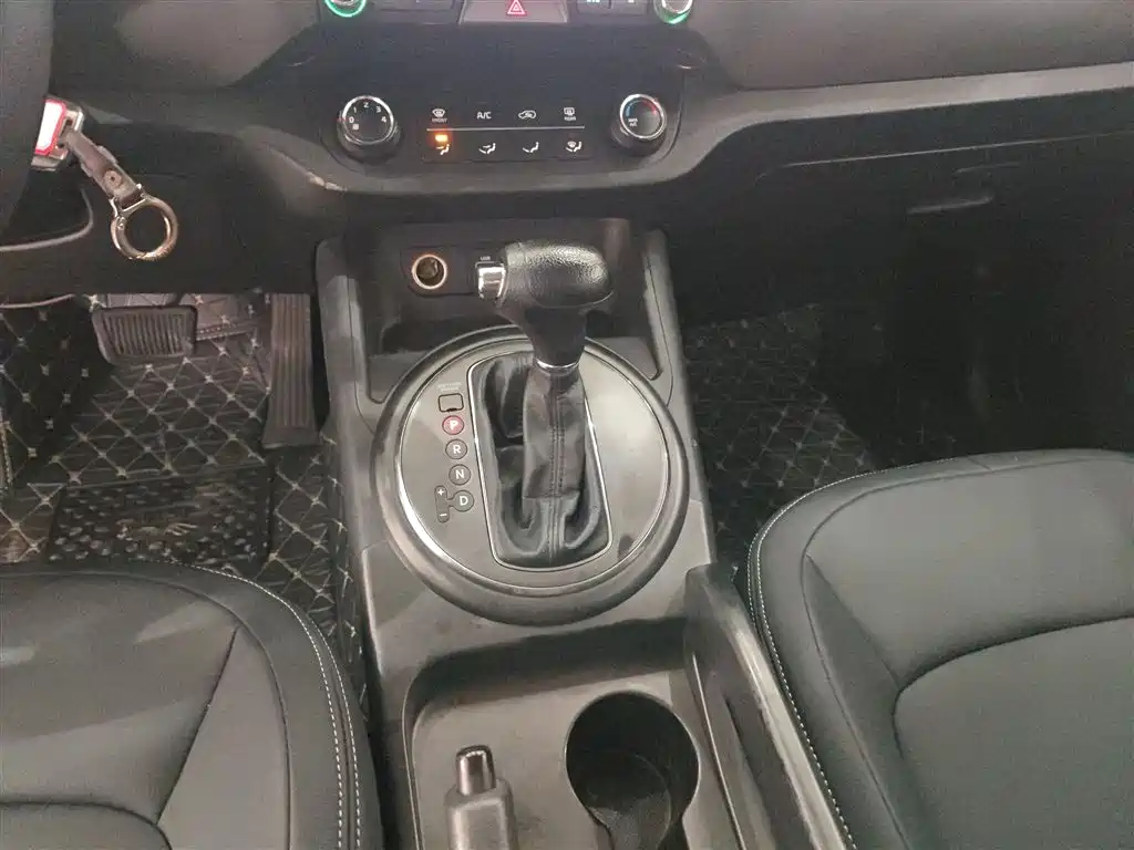 Kia Sportage 2015 — фото 14