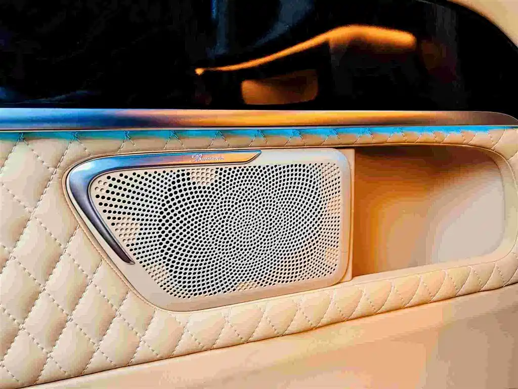 Mercedes-Benz V-Class 2020 — фото 22
