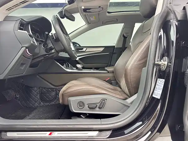 Audi A7L 2024