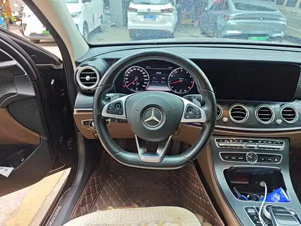 Mercedes-Benz E-Class 2018