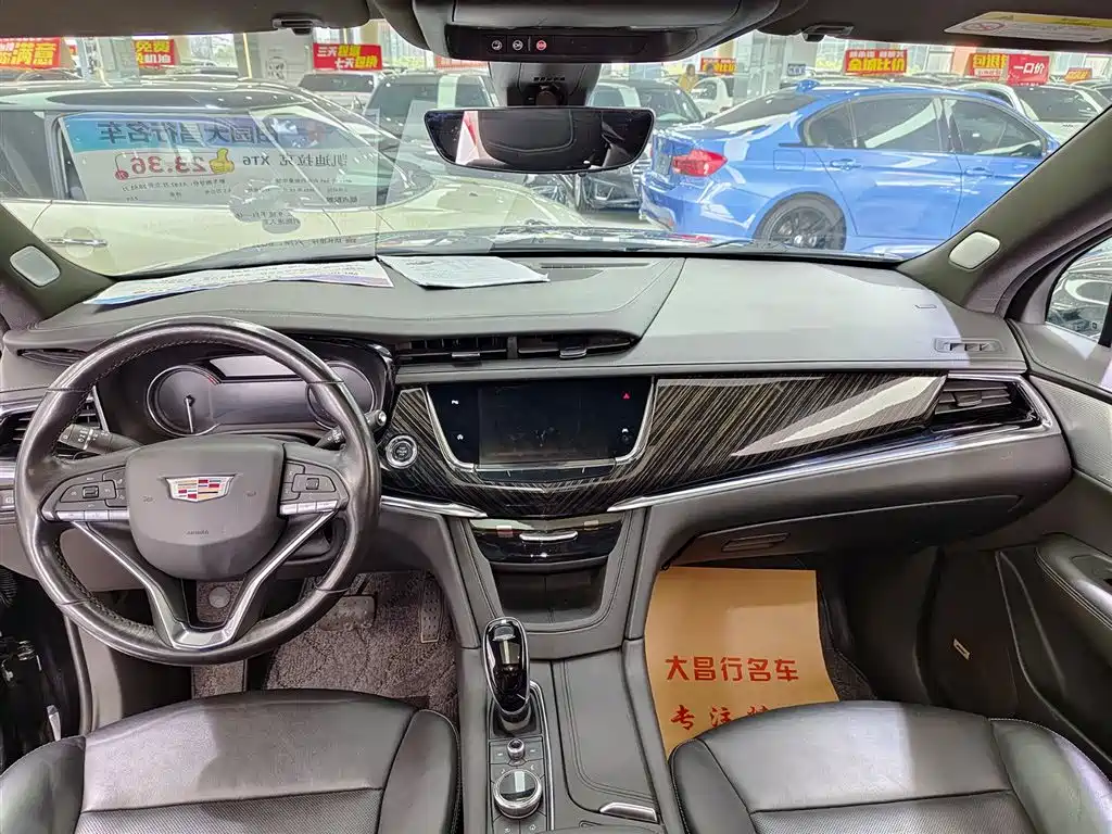 Cadillac XT6 2023 — фото 10
