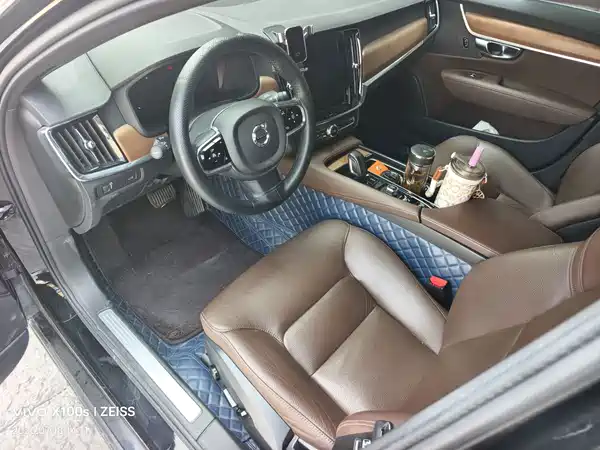 Volvo S90 2021