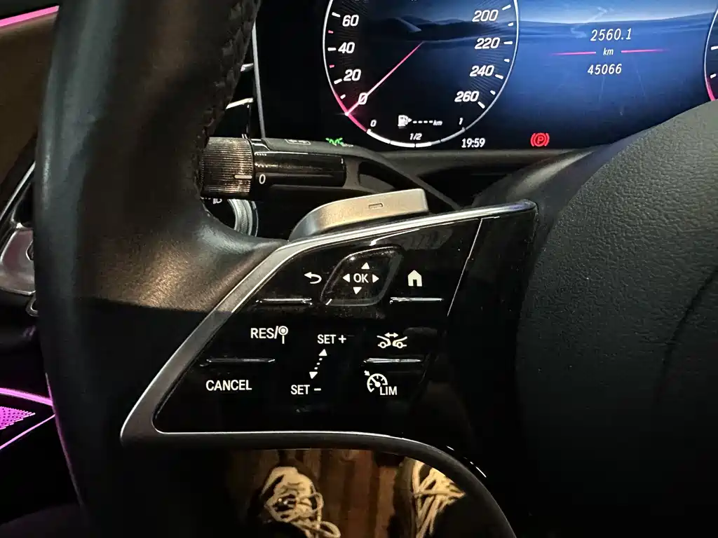 Mercedes-Benz E-Class 2024 — фото 15