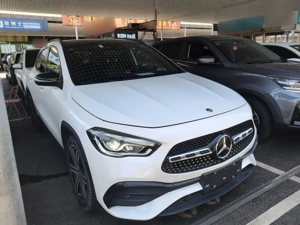 Mercedes-Benz GLA 2021