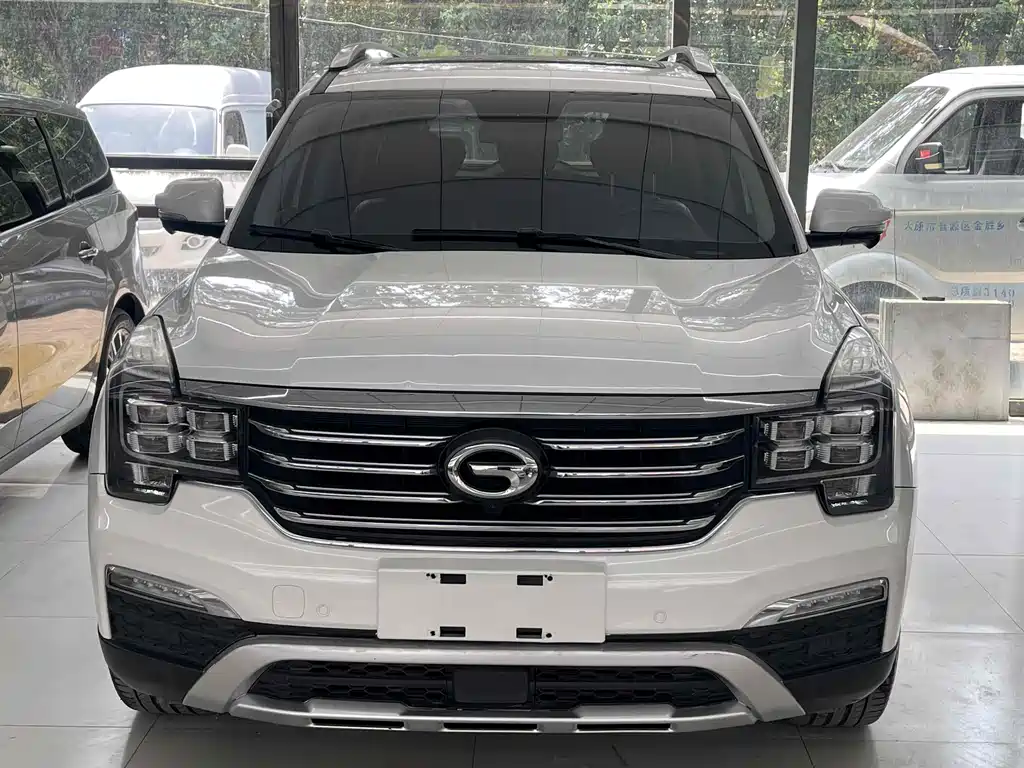 GAC Motor Trumpchi GS8 2017 — фото 2