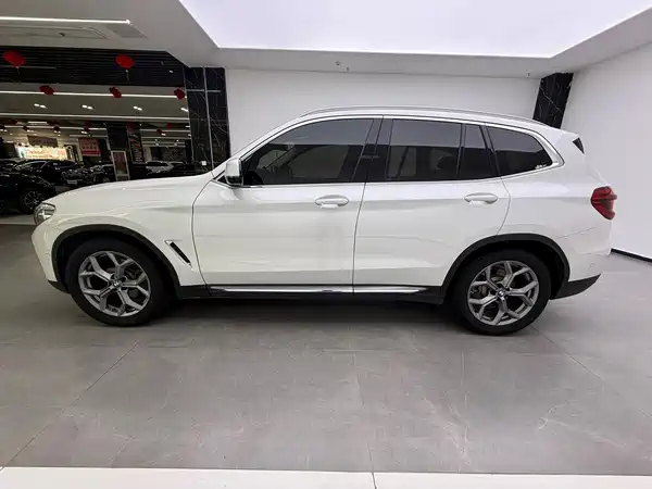 BMW X3 2021