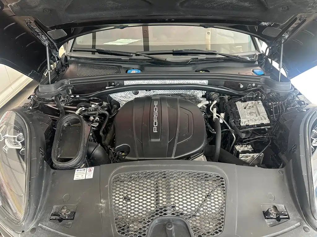 Porsche Macan 2020 — фото 13