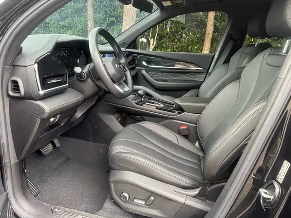 Geely Xingyue L 2024