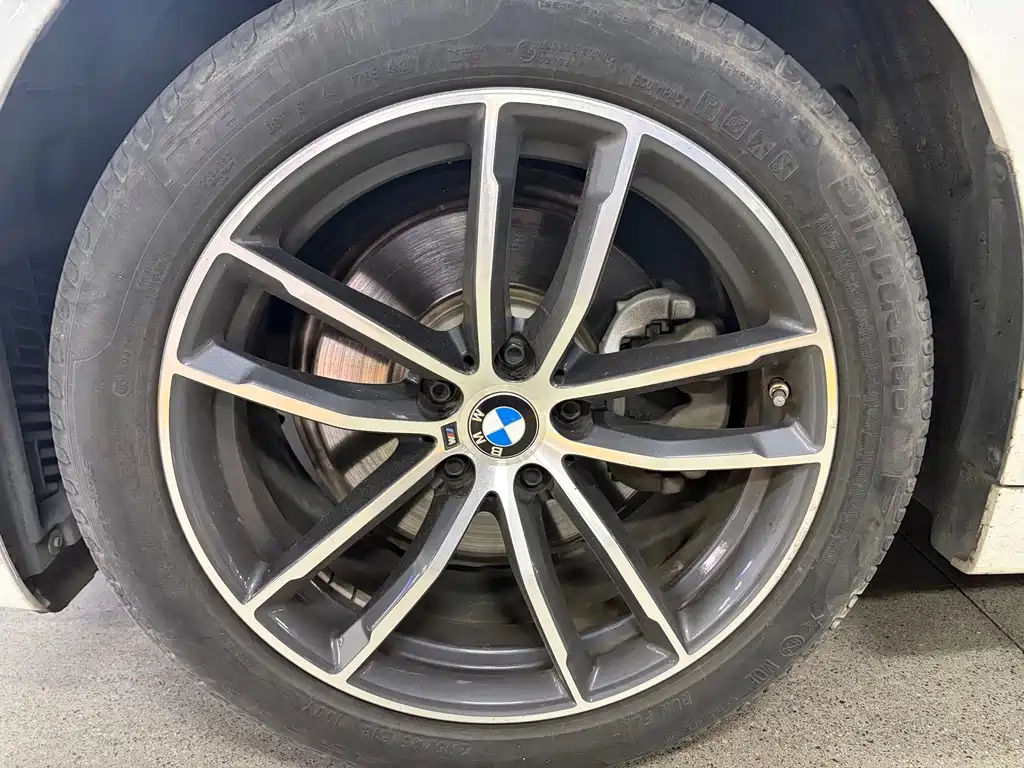 BMW 5 Series 2022 — фото 12