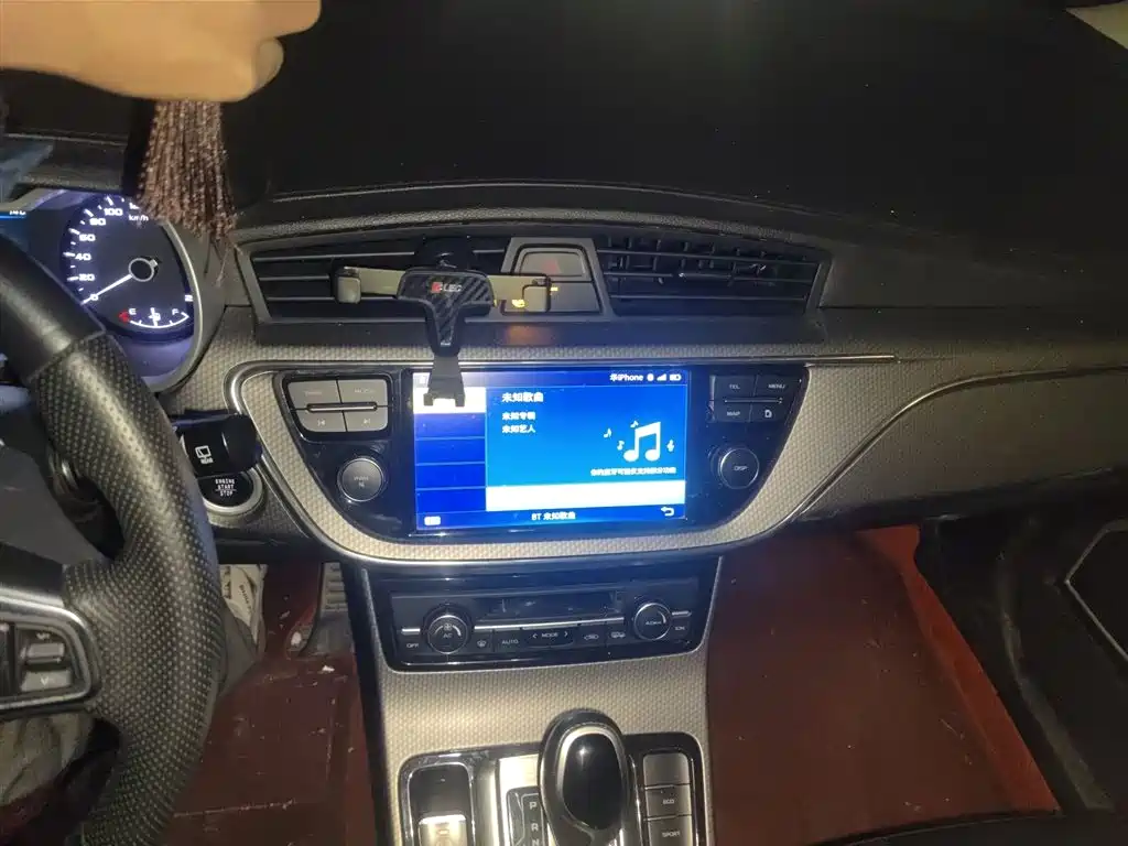 Geely Emgrand GS 2018 — фото 6