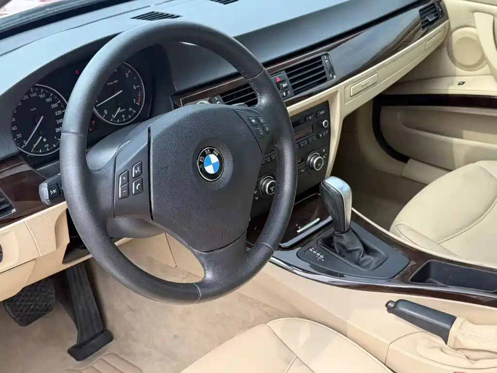 BMW 3 Series 2012 — фото 12