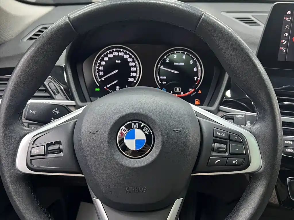 BMW X1 2021 — фото 8