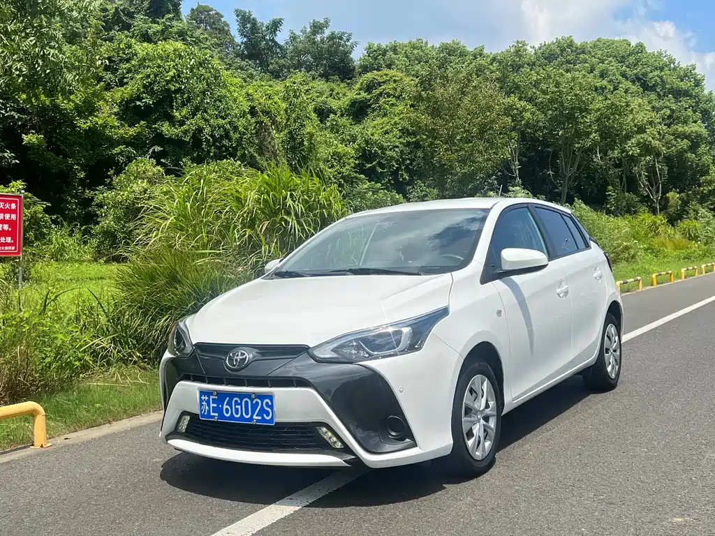 Toyota Yaris L 2018 — фото 1