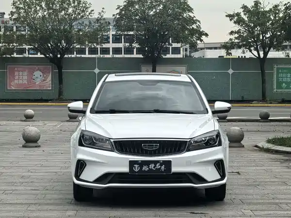 Geely Emgrand 2021