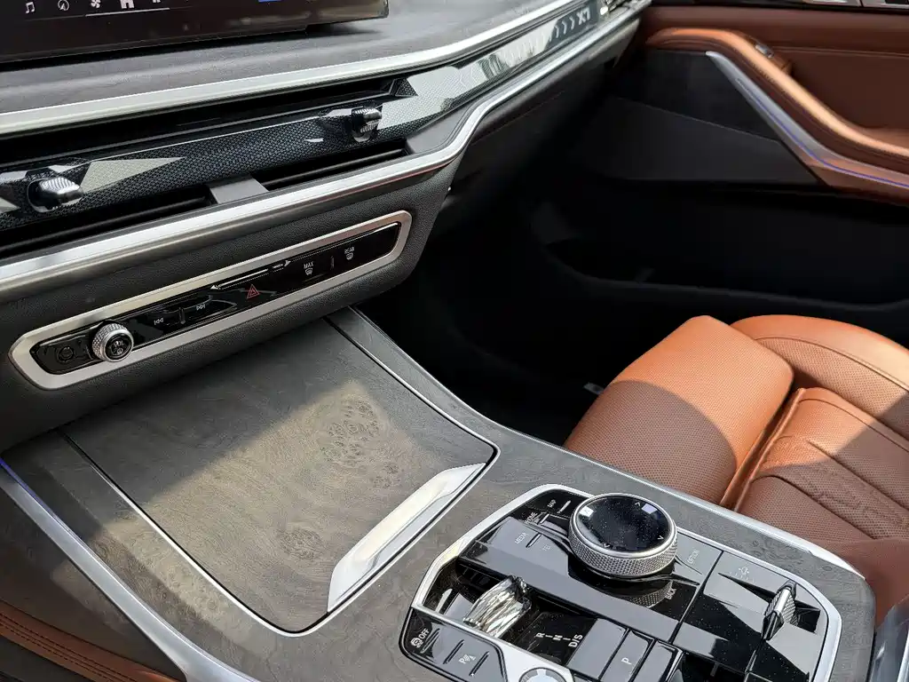 BMW X7 2026 — фото 11