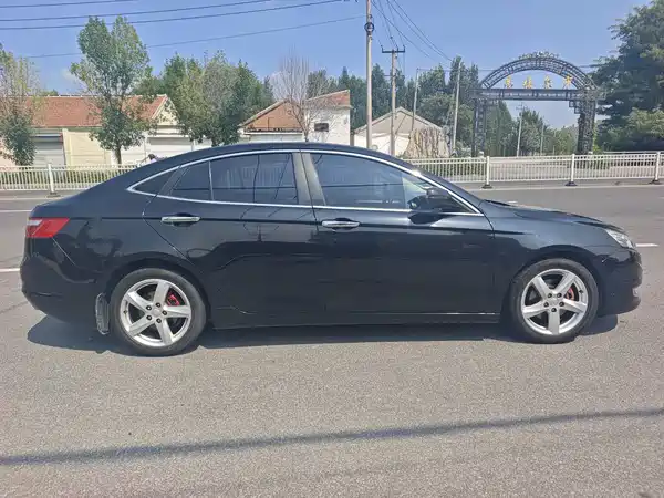 Bestune B70 2014