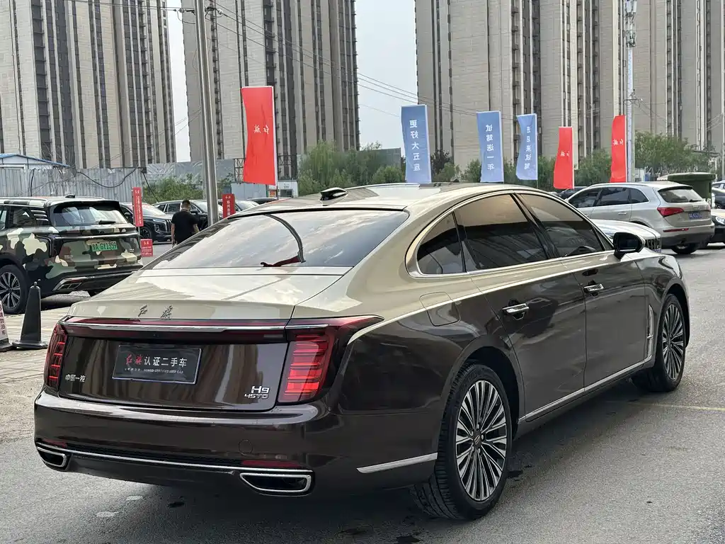 Hongqi H9 2024 — фото 3