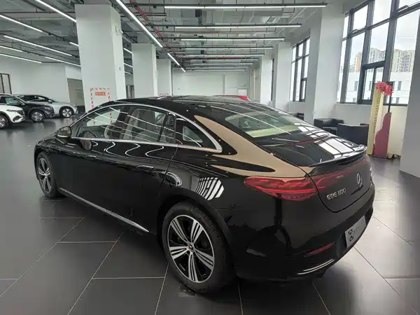 Mercedes-Benz EQE 2025