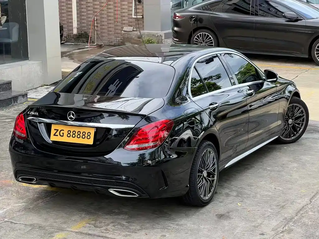 Mercedes-Benz C-Class 2018