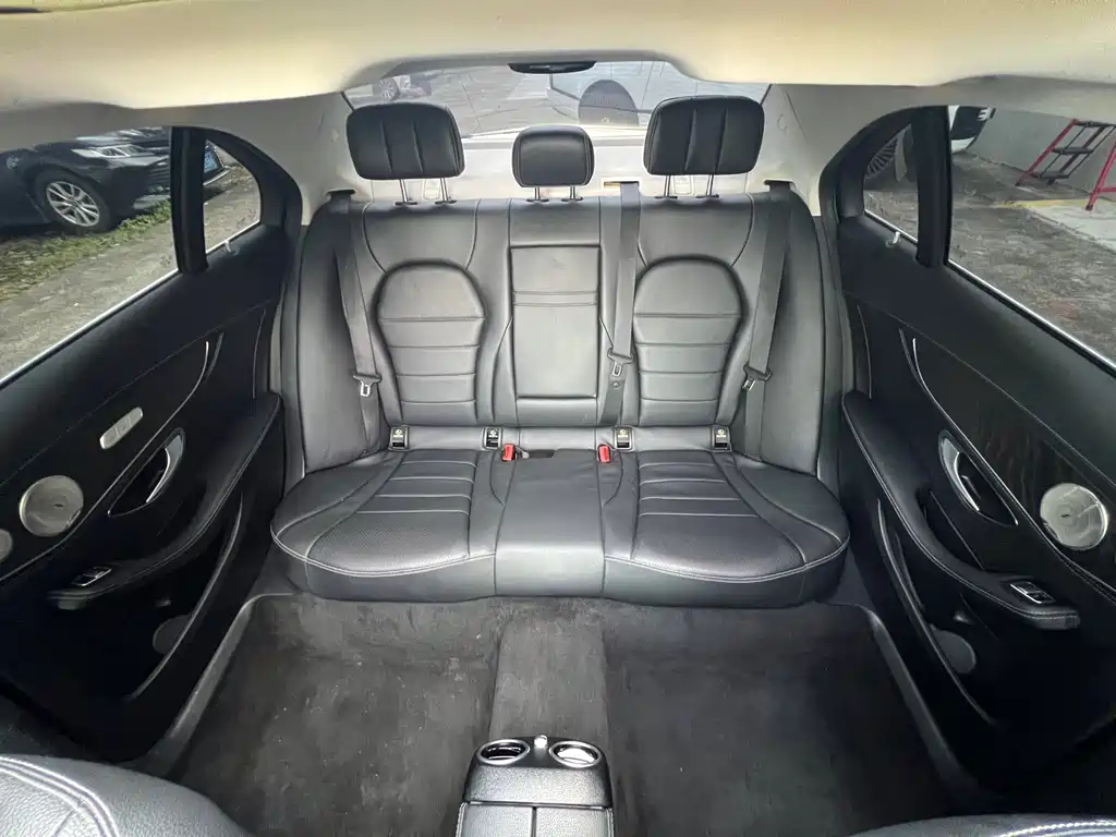 Mercedes-Benz C-Class 2018 — фото 15
