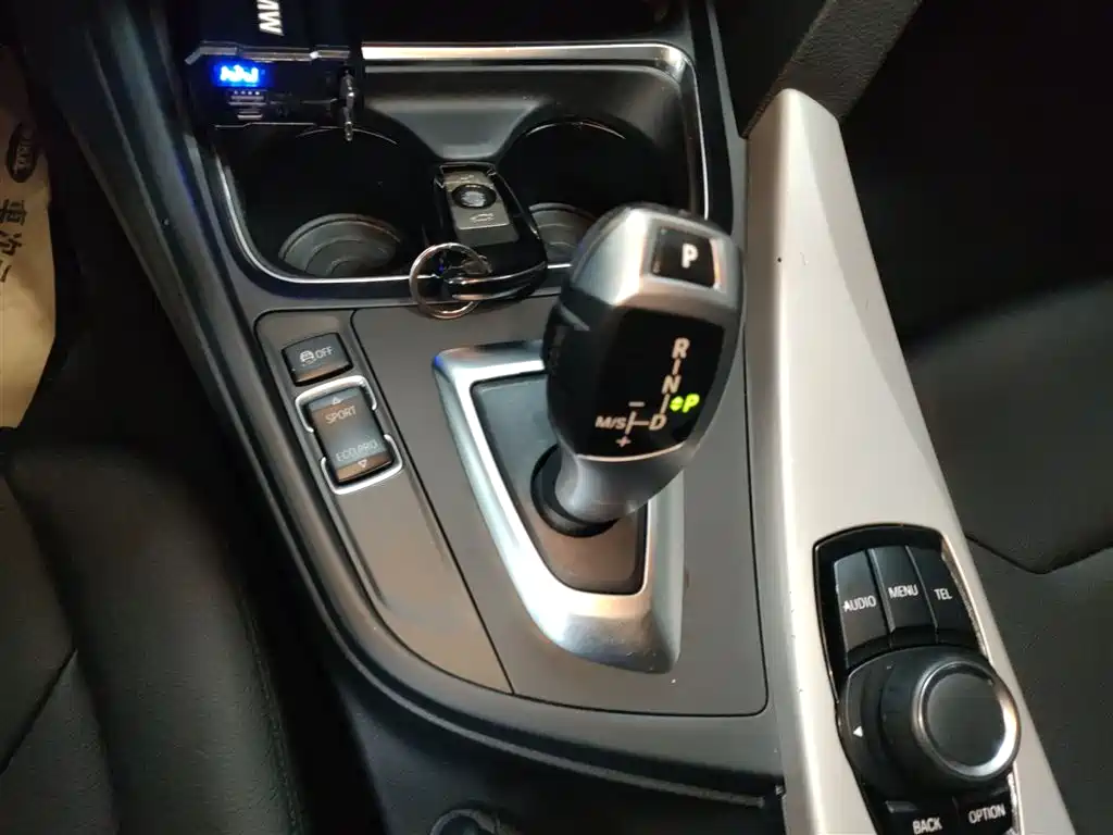 BMW 3 Series 2015 — фото 10