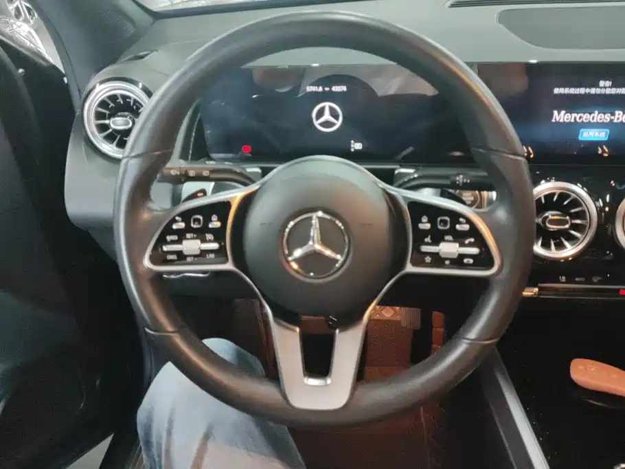 Mercedes-Benz GLB 2021 — фото 15