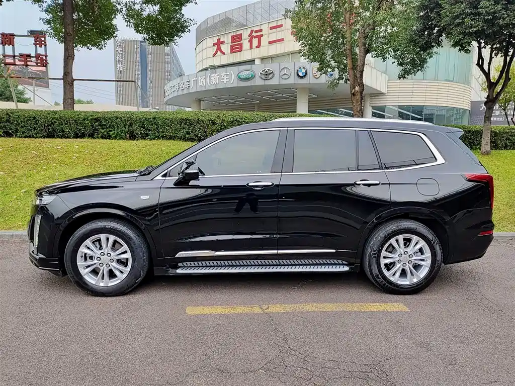 Cadillac XT6 2023 — фото 3