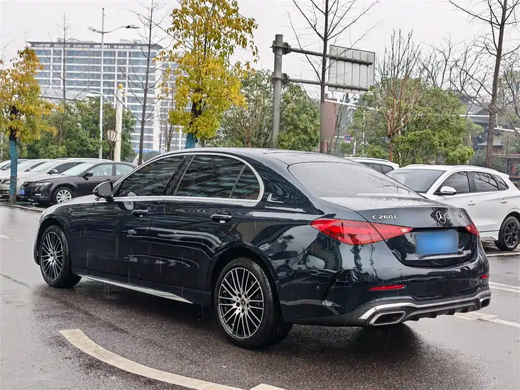 Mercedes-Benz C-Class 2023 — фото 24