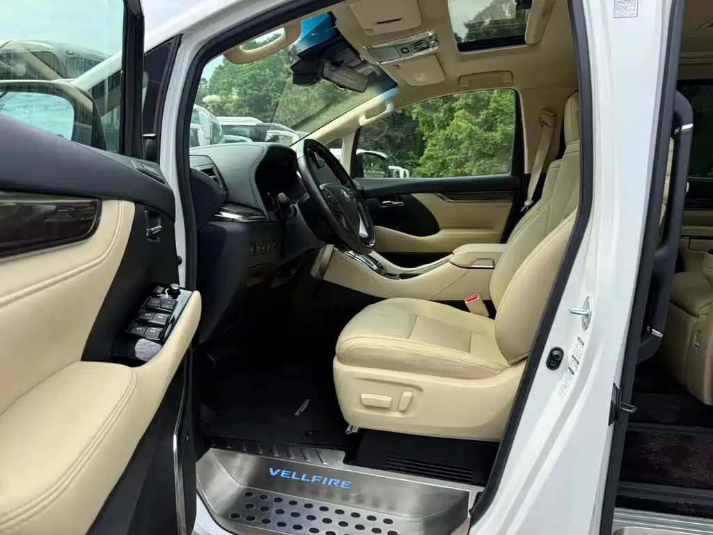 Toyota Vellfire 2020 — фото 4