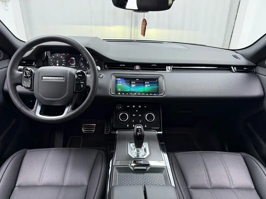 Land Rover Evoque 2021 — фото 9