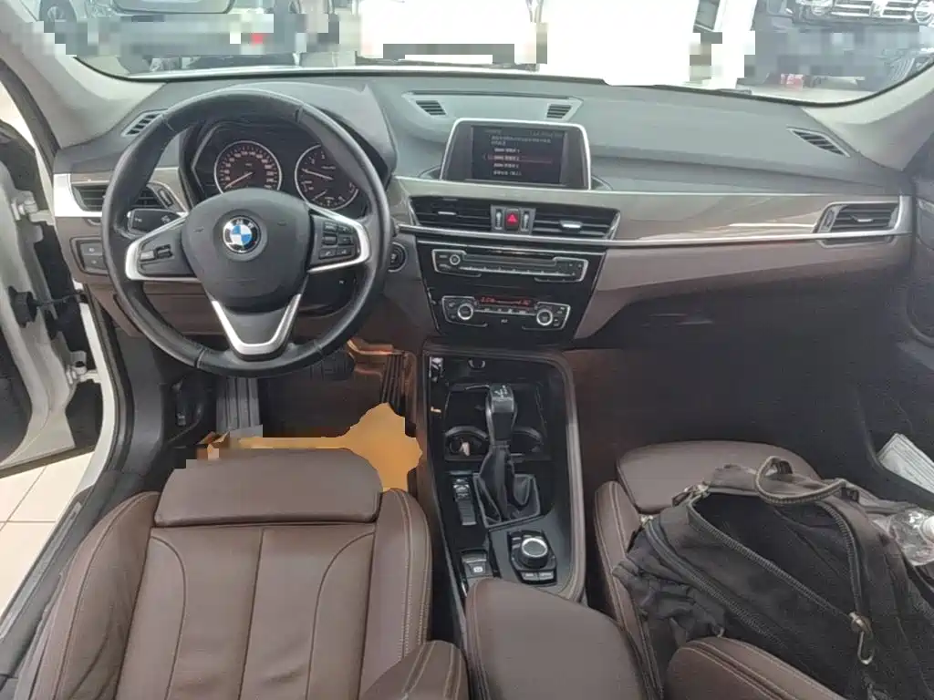 BMW X1 2017 — фото 16