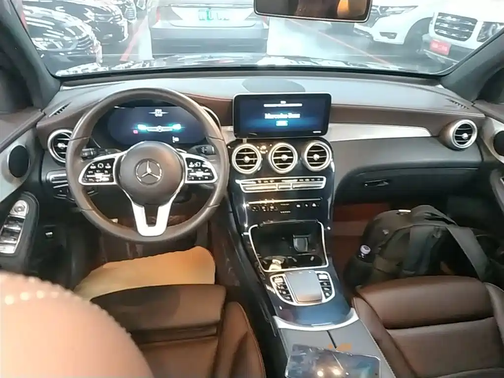 Mercedes-Benz GLC 2020 — фото 10